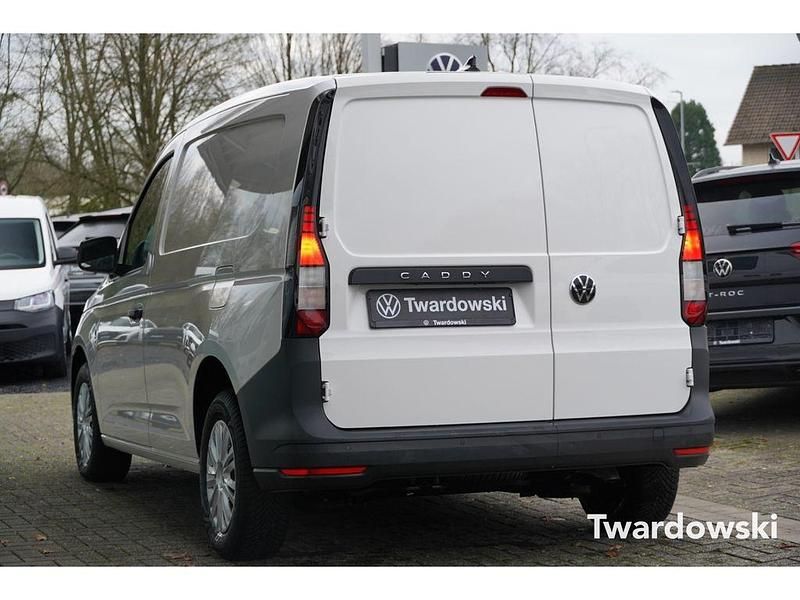 Gebraucht VW Caddy Basis 102 PS (75 kW) 2025 Weiss Van / Kleinbus