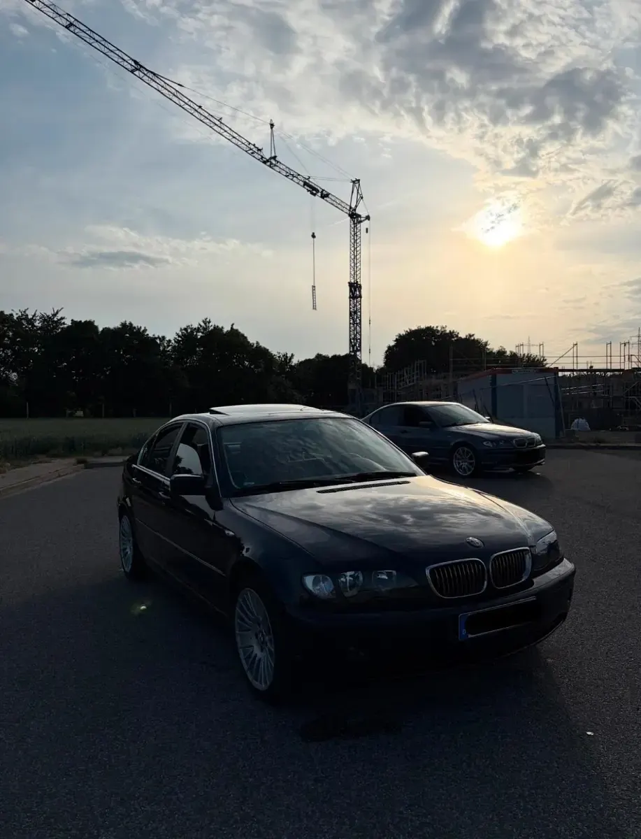 Gebraucht BMW 320 Basis 170 PS (125 kW) 2003 Andere farben Limousine