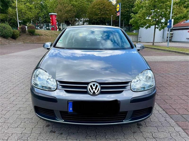 Gebraucht VW Golf IV Trendline 102 PS (75 kW) 2005 Grau Kleinwagen