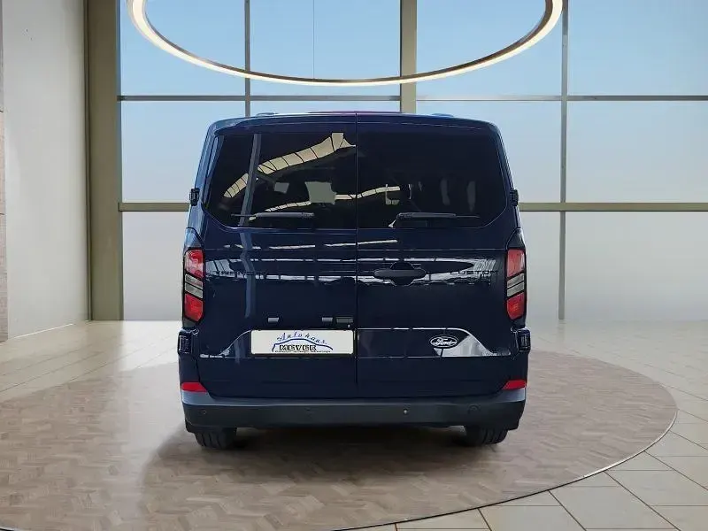 Neu Ford Transit Custom 136 PS (100 kW) 2026 Blau Van