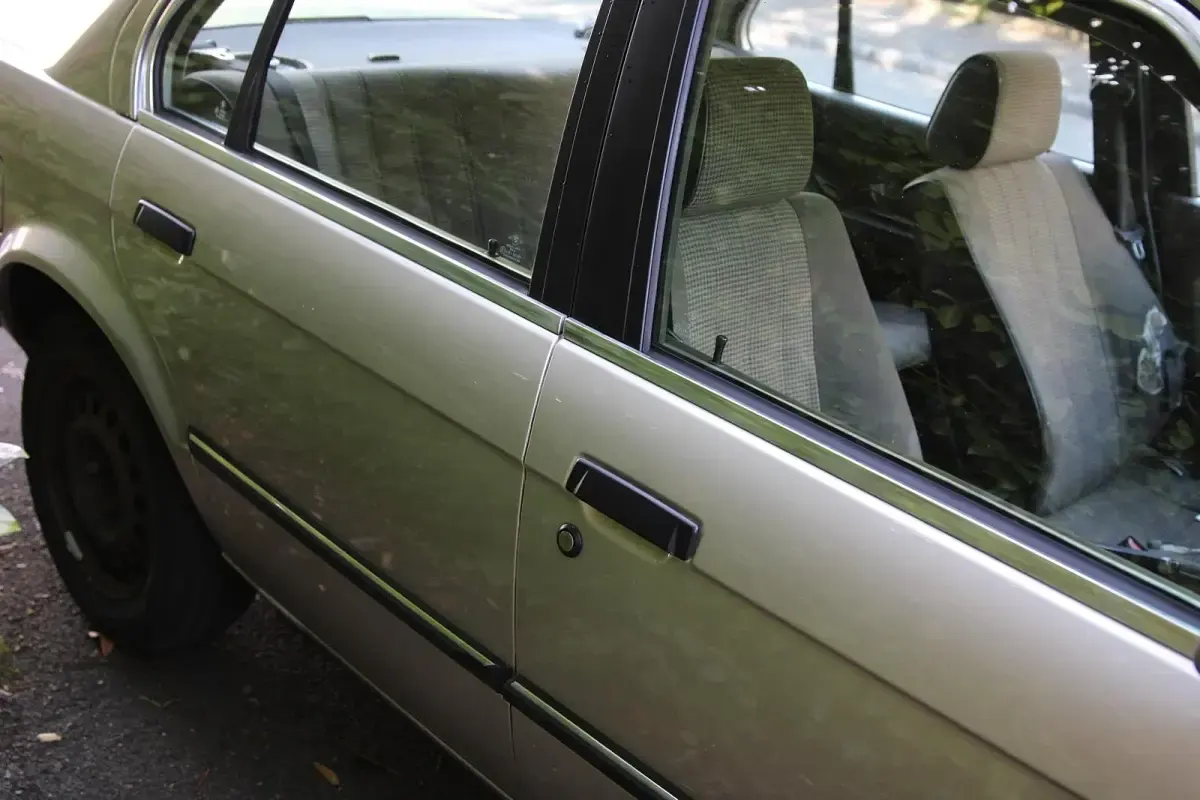 Gebraucht BMW 325 Basis 170 PS (125 kW) 1987 Beige Limousine
