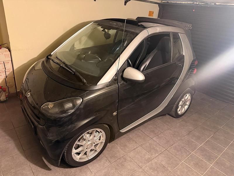 Gebraucht Smart ForTwo Cabrio 84 PS (61 kW) 2007 Schwarz Cabrio