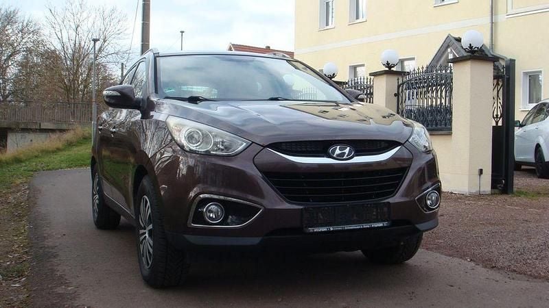 Gebraucht Hyundai ix35 Style 136 PS (100 kW) 2013 Braun SUV