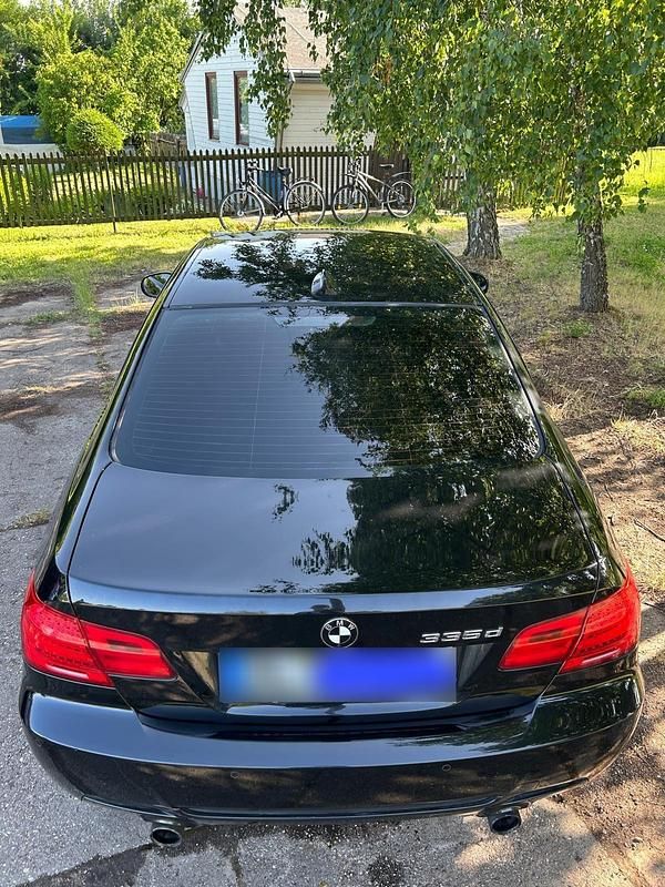 Second-hand BMW 335 286 CP (210 kW) 2011 Negru Coupe
