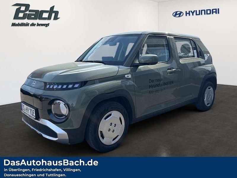 Grün Gebraucht 2025 Hyundai Inster Select Kleinwagen | 21.990 € (Guter Preis) - Bild 1/4