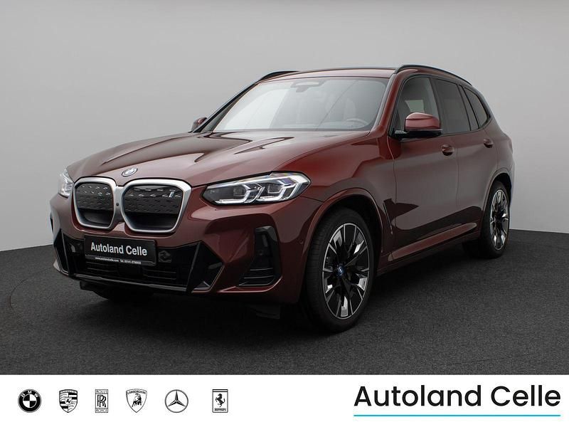 Gebraucht BMW iX3 Impressive 210 kW (286 PS) 2022 Piemont rot metallicc3c SUV