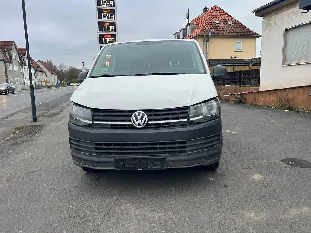 Gebraucht VW Transporter 102 PS (75 kW) 2017 Weiß Van