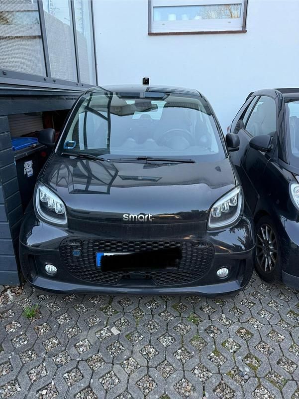 Gebraucht Smart ForTwo Coupé 22 kW (30 PS) 2021 Schwarz Kleinwagen
