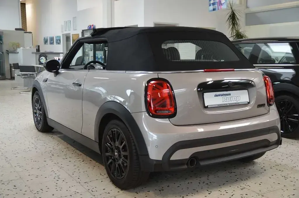 Gebraucht Mini Cooper Cabriolet Classic 136 PS (100 kW) 2021 Grau Cabrio