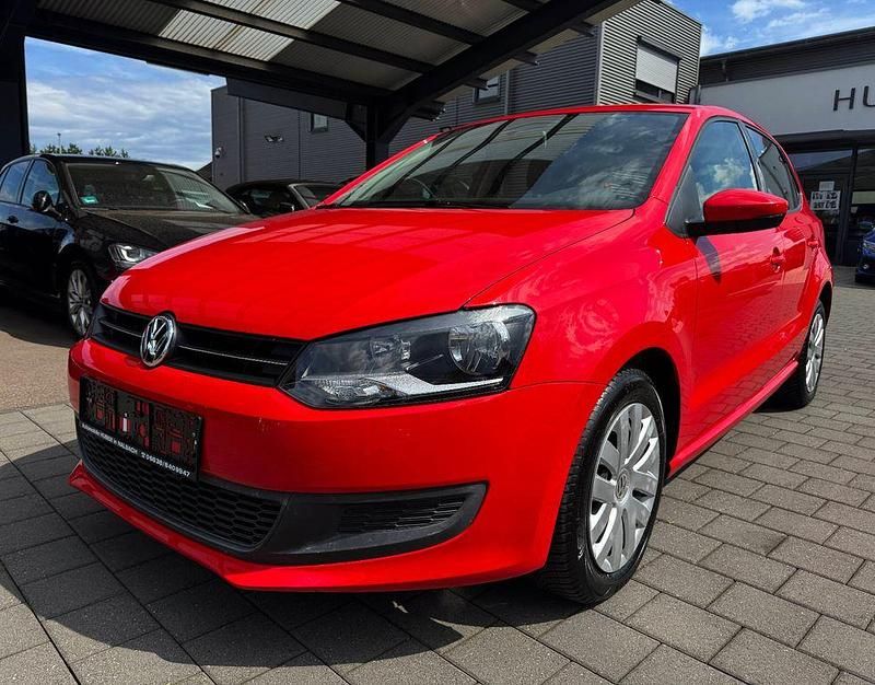 Rot Gebraucht 2010 VW Polo Comfortline Limousine | 6.700 € (Guter Preis) - Bild 1/4