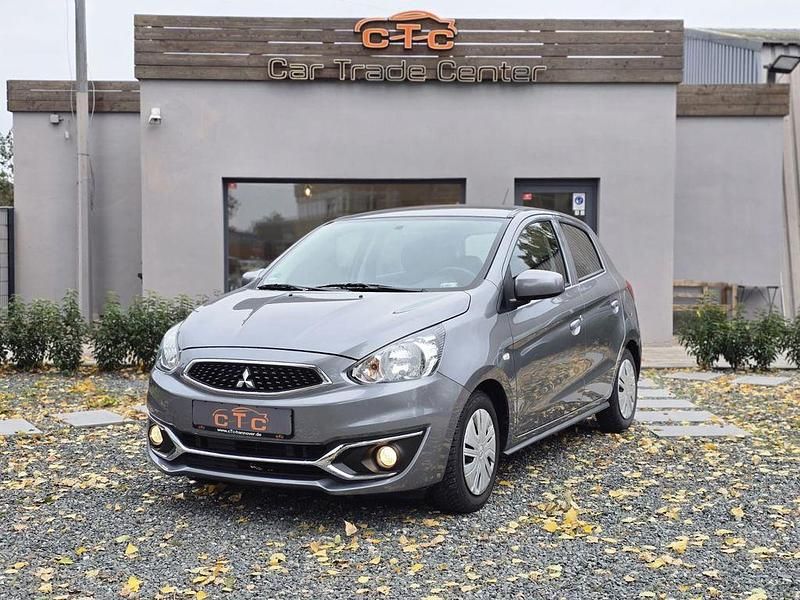 Grau Gebraucht 2019 Mitsubishi Space Star Basis Limousine | 7.950 € (Fairer Preis) - Bild 1/4