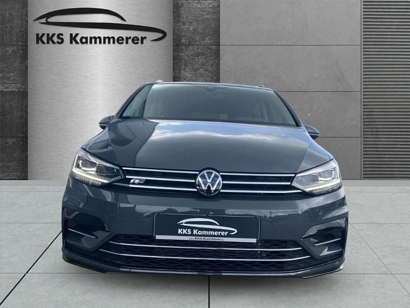 Neu VW Touran Comfortline 150 PS (110 kW) 2025 Delfingrau metallic Van / Kleinbus