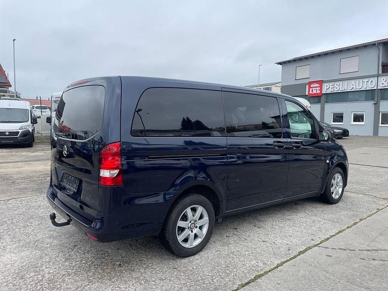 Gebraucht Mercedes Vito 163 PS (119 kW) 2016 Blau Van