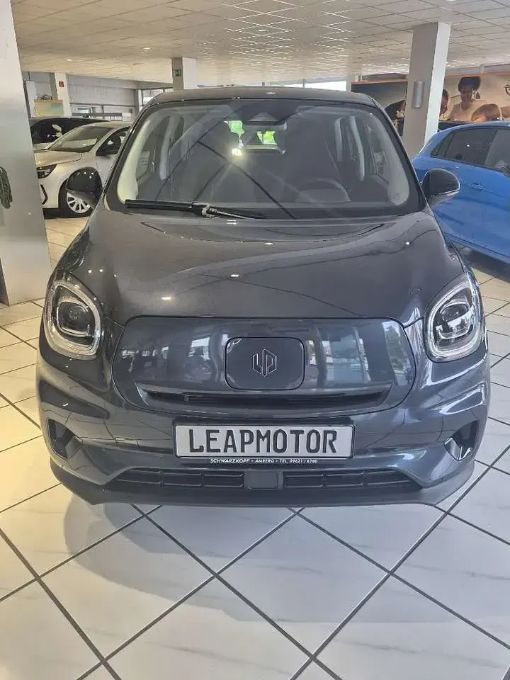 Neu Leapmotor T03 69 kW (95 PS) 2025 Canopy grey Kleinwagen
