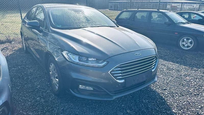 Gebraucht Ford Mondeo 150 PS (110 kW) 2020 Grau Limousine