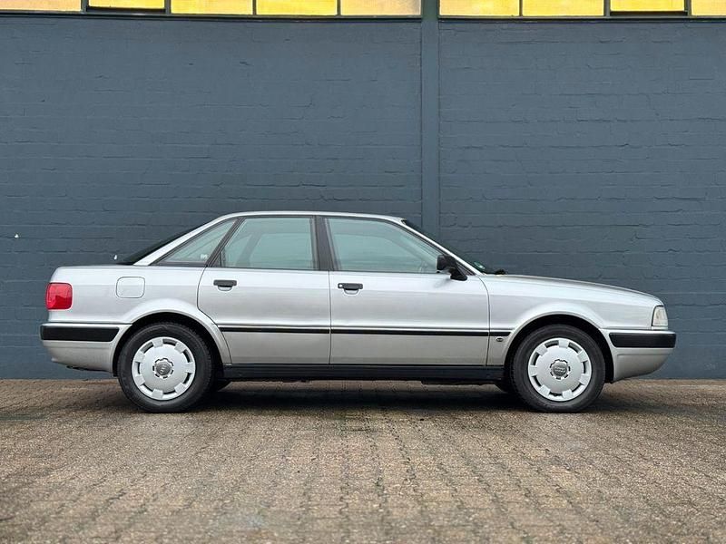 Second-hand Audi 80 90 CP (66 kW) 1992 Argintiu Berlinǎ