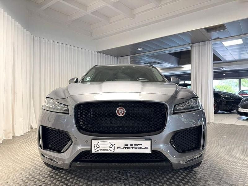 Grau Gebraucht 2020 Jaguar F-Pace Chequered Flag SUV | 29.900 € (Guter Preis) - Bild 1/4