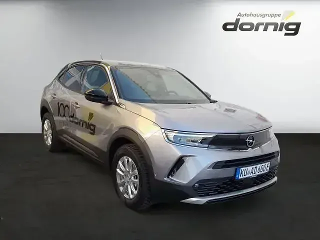 Gebraucht Opel Mokka-e Ultimate 100 kW (136 PS) 2022 Quarz silber (metallic) SUV