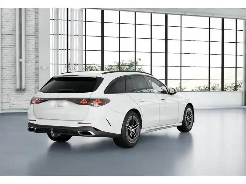 Gebraucht Mercedes E300 AMG 313 PS (230 kW) 2024 Weiss polarweiß Kombi