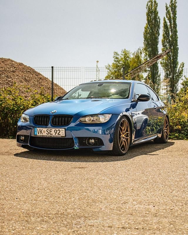 Blau Gebraucht 2006 BMW 335 Basis Coupé | 17.400 € (Guter Preis) - Bild 1/4