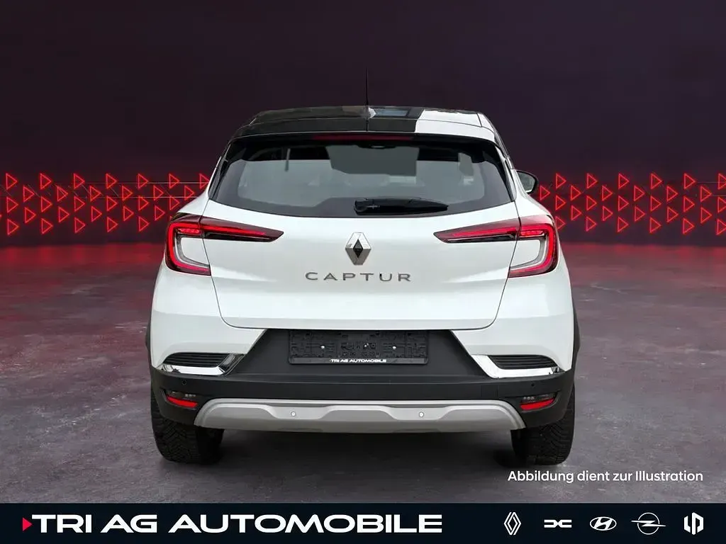 Gebraucht Renault Captur Intens 91 PS (66 kW) 2022 Weiss qnc+schwarz gne (metallic) SUV
