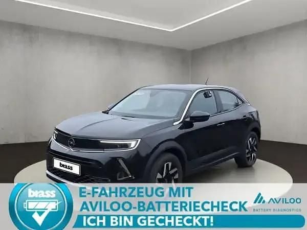 Diamant schwarz (metallic) Gebraucht 2022 Opel Mokka-e Elegance SUV | 17.950 € (Fairer Preis) - Bild 1/4