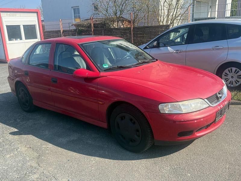 Gebraucht Opel Vectra 101 PS (74 kW) 2000 Rot Limousine