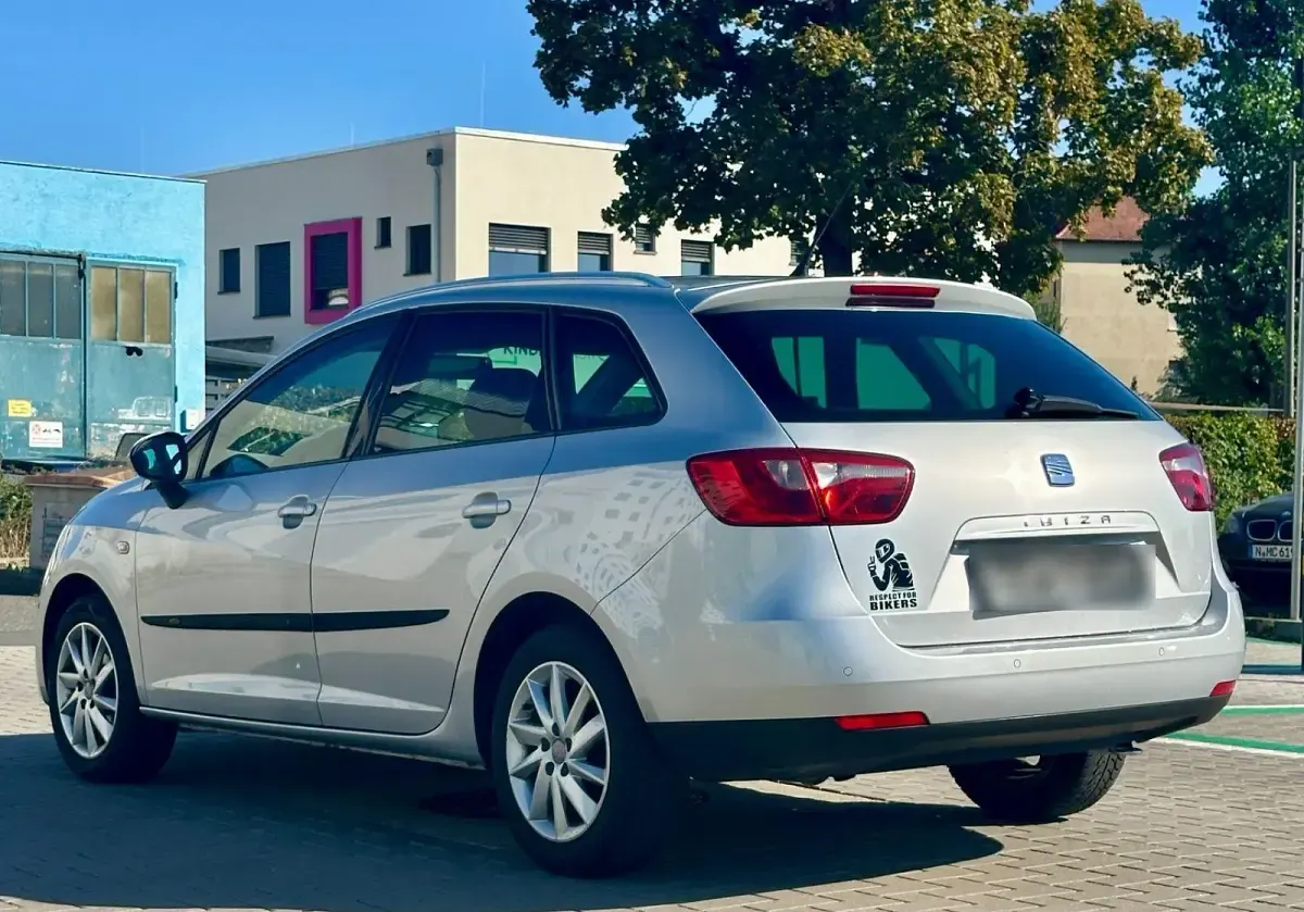 Gebraucht Seat Ibiza ST 75 PS (55 kW) 2013 Silber Kombi