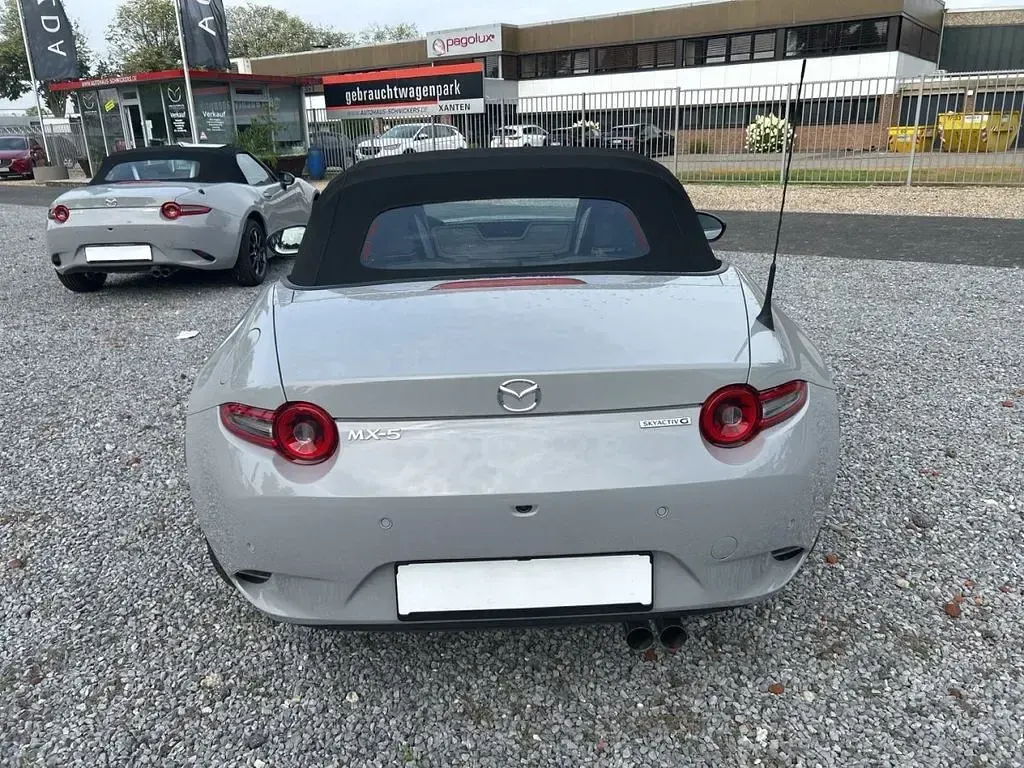 Neu Mazda MX5 Homura-Line 132 PS (97 kW) 2025 Grau Cabrio