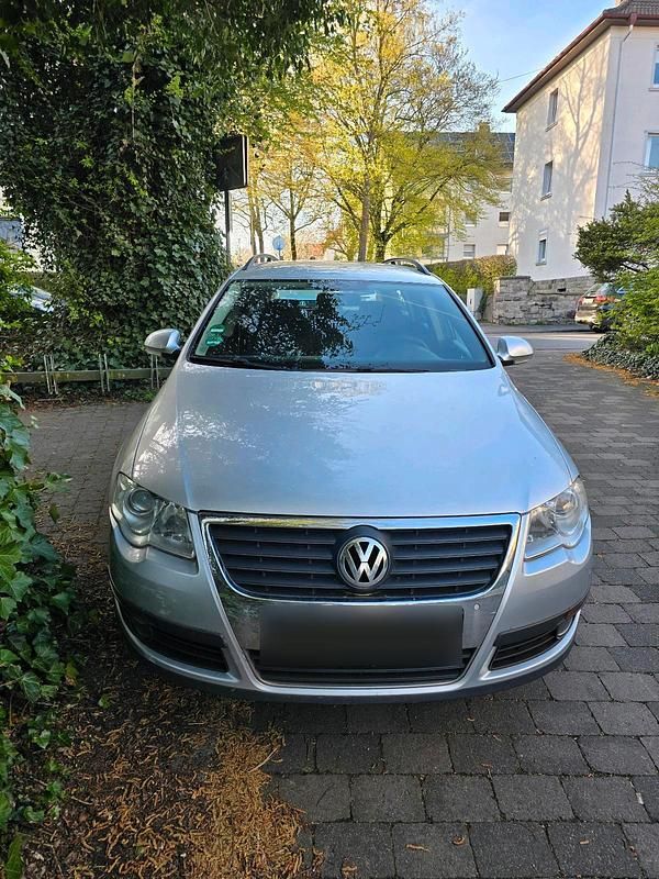Gebraucht VW Passat 140 PS (102 kW) 2007 Silber Kombi