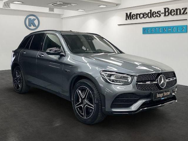 Gebraucht Mercedes GLC300e AMG line 306 PS (225 kW) 2021 Grau SUV