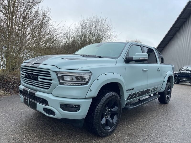 Blau Gebraucht 2022 Dodge Ram Abholung | 52.900 € (Fairer Preis) - Bild 1/4