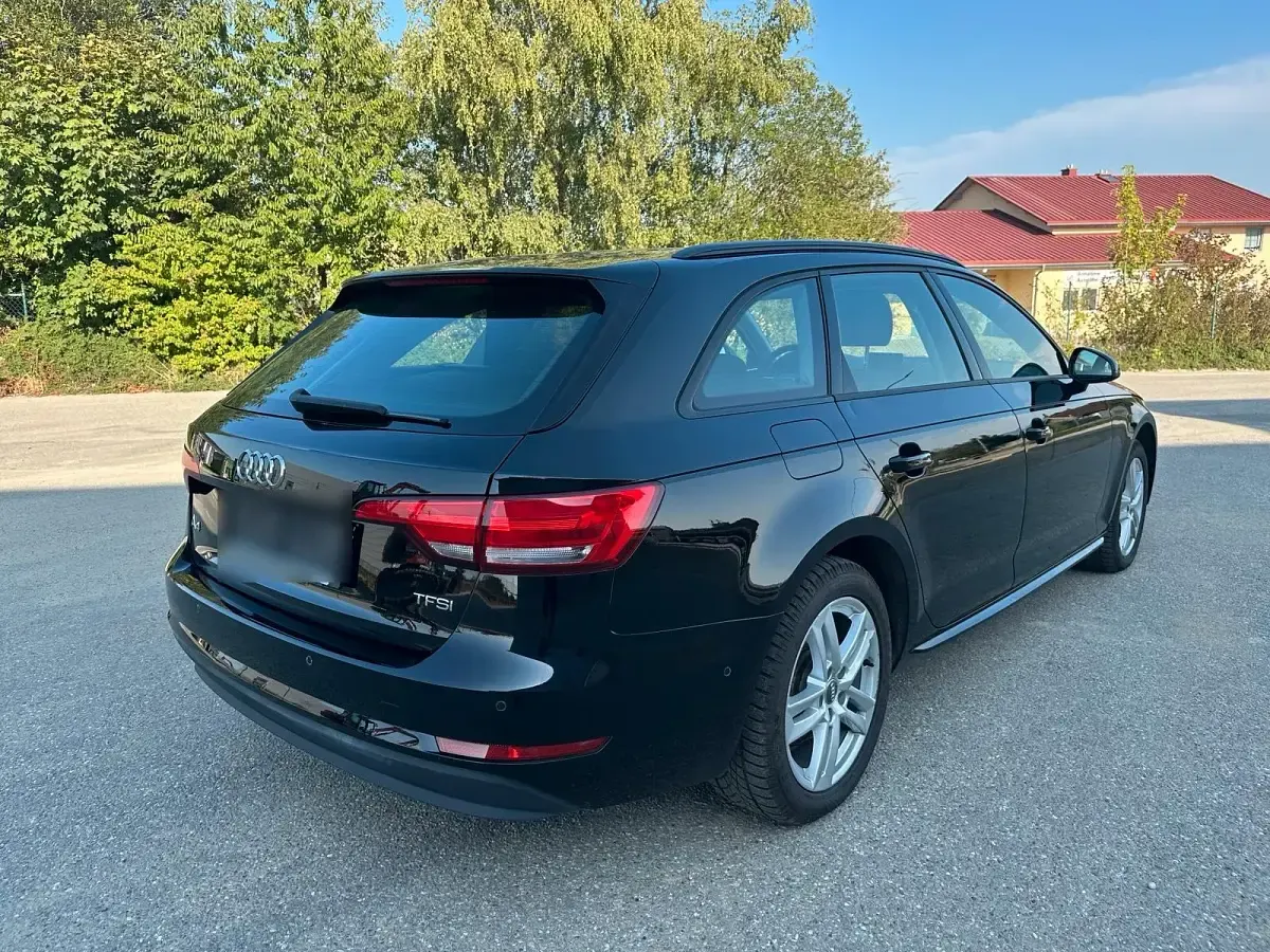 Gebraucht Audi A4 Ambiente 150 PS (110 kW) 2016 Schwarz Kombi