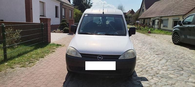 Gebraucht Opel Combo Comfort 90 PS (66 kW) 2004 Weiß Van / Kleinbus