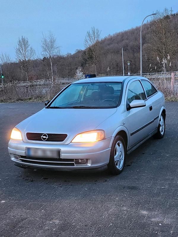 Gebraucht Opel Astra 115 PS (84 kW) 1998 Limousine