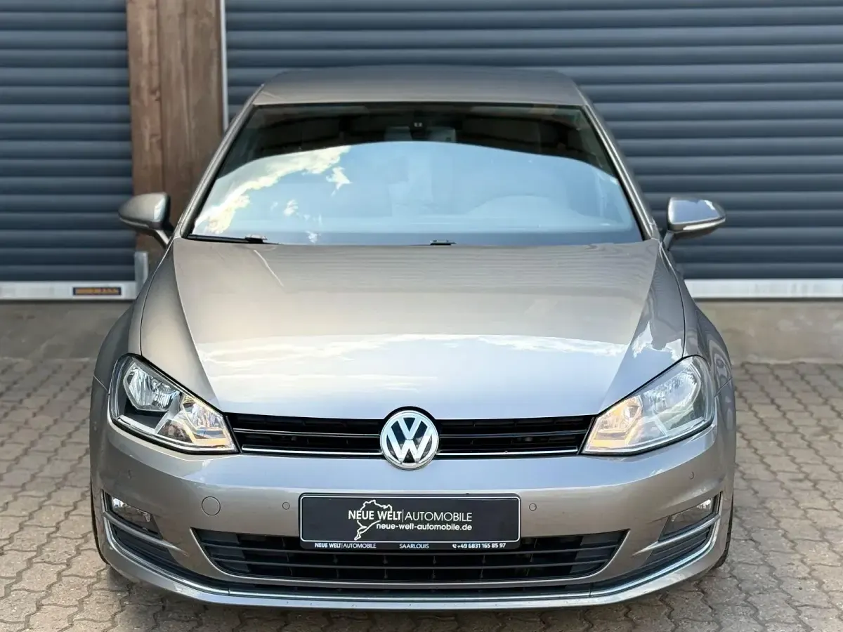 Gebraucht VW Golf VII Highline 150 PS (110 kW) 2014 Grau Limousine