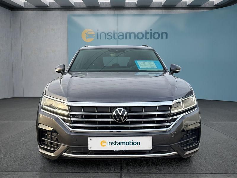 Gebraucht VW Touareg 231 PS (169 kW) 2023 Grau SUV
