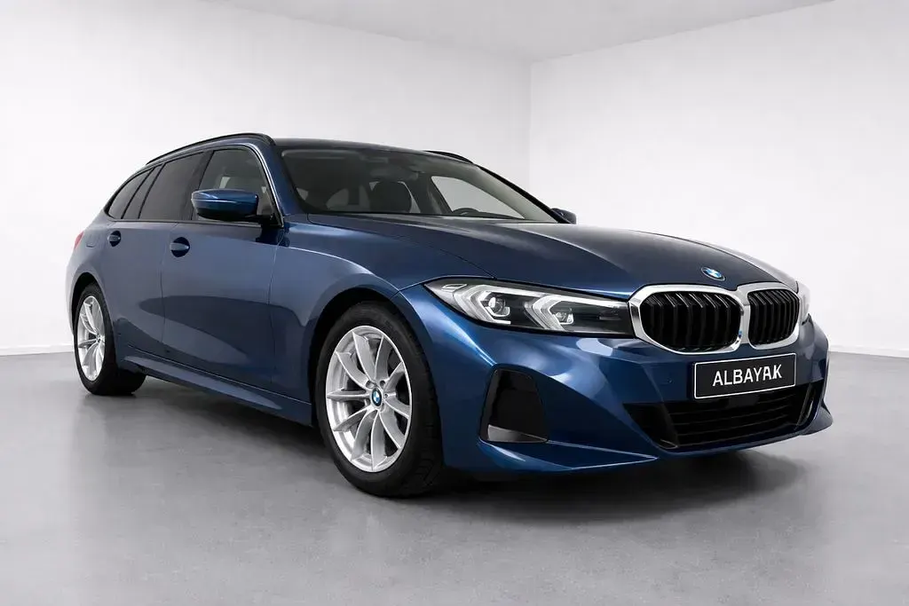 Używany BMW 320 Performance 190 KM (139 kW) 2023 Niebieski Sedan/Limuzyna