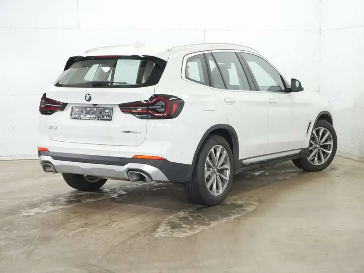 Gebraucht BMW X3 190 PS (139 kW) 2024 Alpinweiß SUV