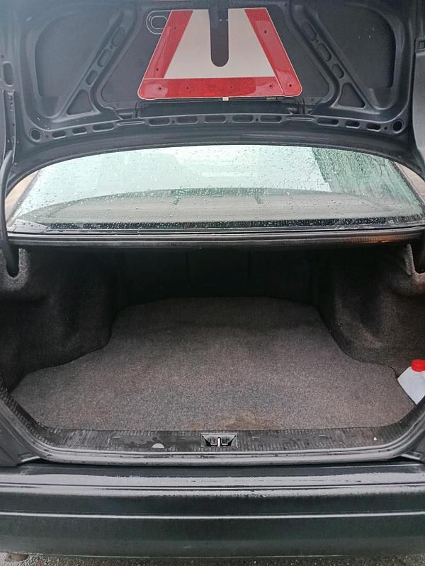 Gebraucht Mercedes C180 122 PS (89 kW) 1993 Grau Limousine