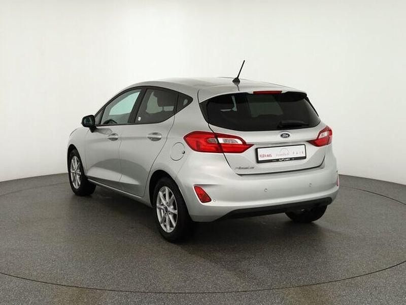 Gebraucht Ford Fiesta Cool & Connect 86 PS (63 kW) 2018 Weiß Kleinwagen