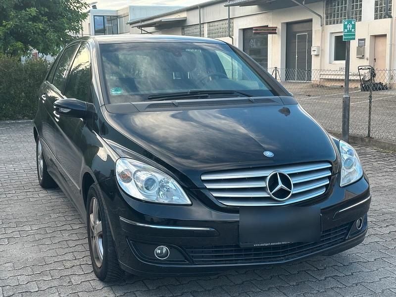Schwarz Gebraucht 2008 Mercedes B150 Van / Kleinbus | 1.999 € (Fairer Preis) - Bild 1/4