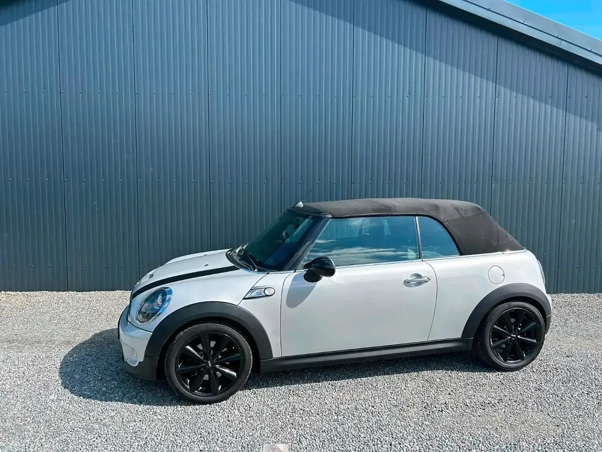 Gebraucht Mini Cooper S Cabriolet 184 PS (135 kW) 2012 Silber Cabrio
