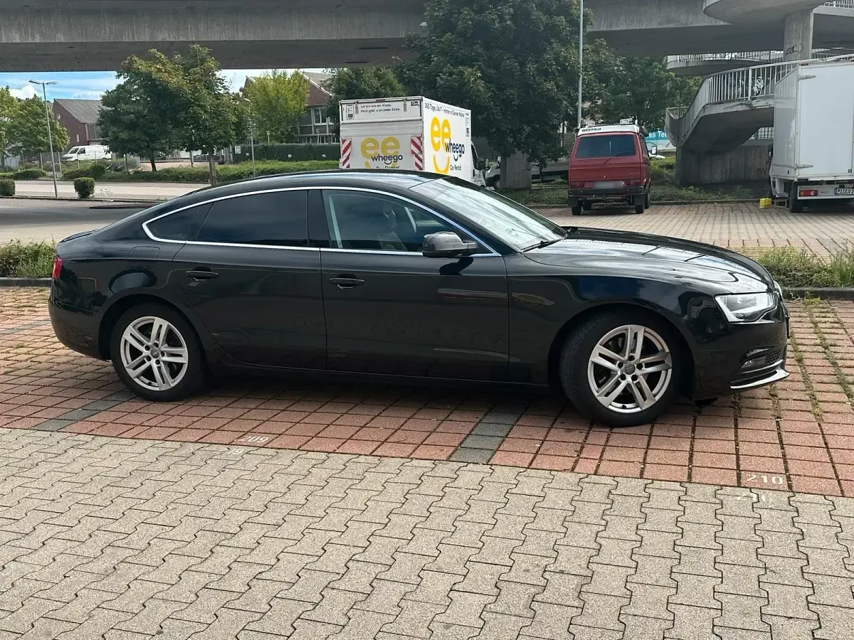 Gebraucht Audi A5 Sportback 136 PS (100 kW) 2016 Schwarz Kleinwagen