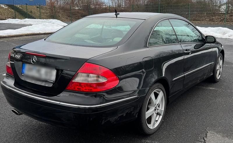 Gebraucht Mercedes CLK350 Avantgarde 272 PS (200 kW) 2007 Schwarz Coupé