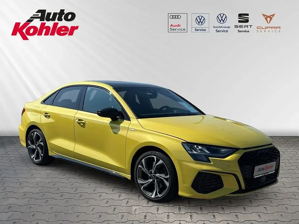Gebraucht Audi A3 S-Line 116 PS (85 kW) 2023 Gelb Limousine