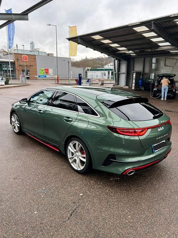 Gebraucht Kia ProCeed GT 204 PS (150 kW) 2023 Grün Kombi