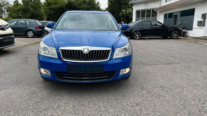 Blau Gebraucht 2009 Skoda Octavia Limousine | 5.200 € (Fairer Preis) - Bild 1/2