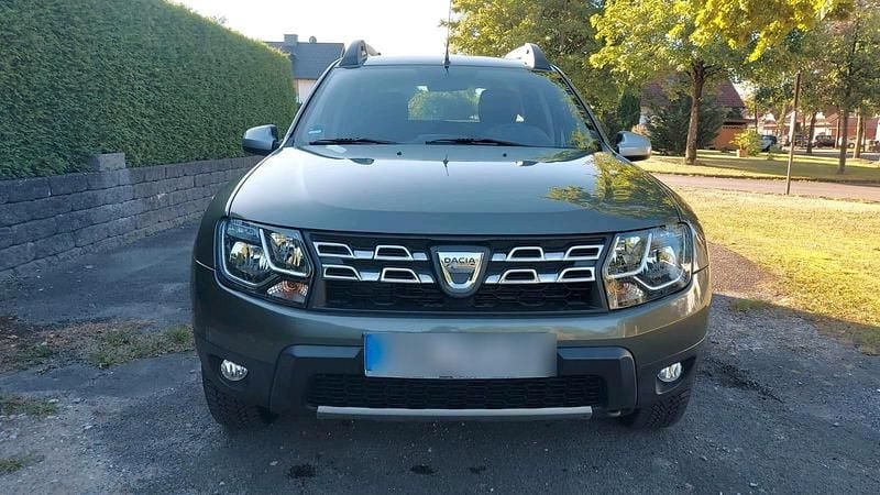 Grün Gebraucht 2014 Dacia Duster SUV | 7.400 € (Guter Preis) - Bild 1/4