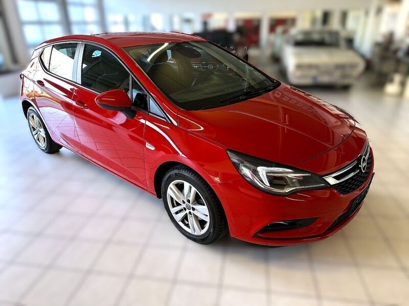 Power rot/traffic red ral3020 Gebraucht 2016 Opel Astra Edition Limousine | 12.399 € (Fairer Preis) - Bild 1/4